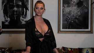 Երկրպագուն ինձ չորս ... (short version)