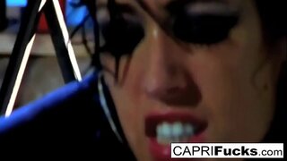 בייב ברונטית מקבלת זיינו