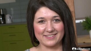 Любительская красотка отсосет он сахти сиеҳ узви ва сахт хоҳад трах худро киску.