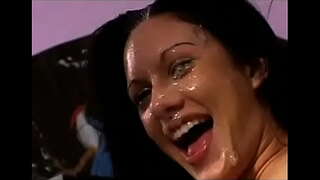 טיילור ריין: קשה בתחת PMV